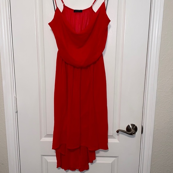 RED DRAPED DRESS - Picture 4 of 8